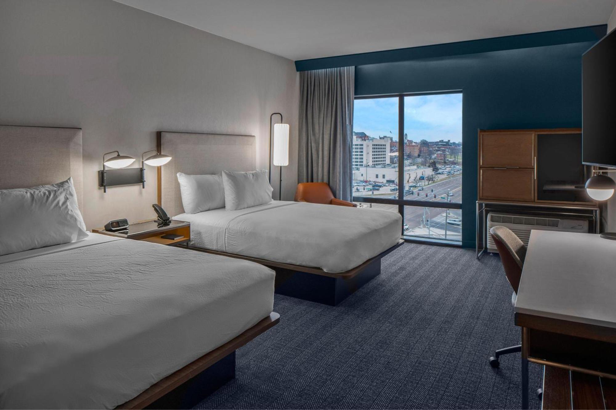 คอร์ตยาร์ด เจฟเฟอร์สัน ซิตี้ Hotel ภายนอก รูปภาพ