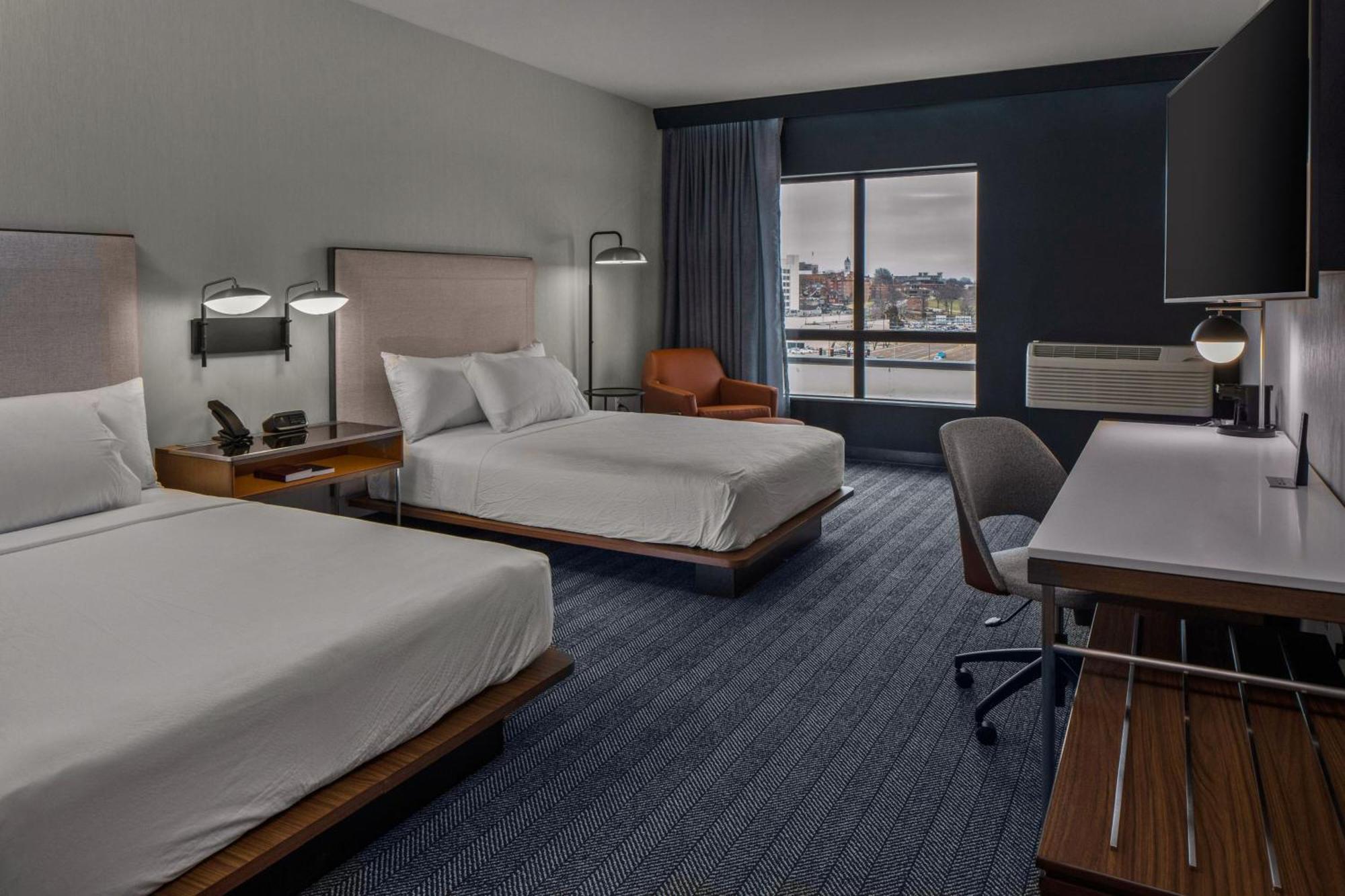 คอร์ตยาร์ด เจฟเฟอร์สัน ซิตี้ Hotel ภายนอก รูปภาพ